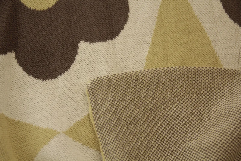 manta loop en Multicolor - Textiles, Uruguay | Proyecto Forma, vista 3