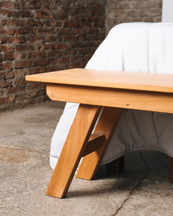 BANCO / PIE DE CAMA CARAÍVA 1,60mt en Madera natural - Butacas, banquetas y puffs, Uruguay | Fundamento Muebles, vista 3
