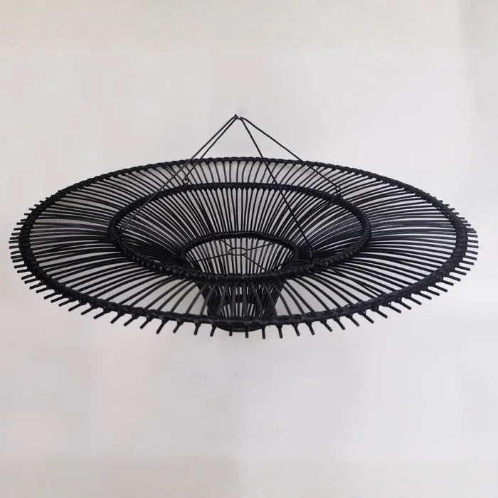 Lámpara de Ratán Syra | Casakos Uruguay en Negro - Lámparas colgantes, Uruguay | Casakos, vista 6