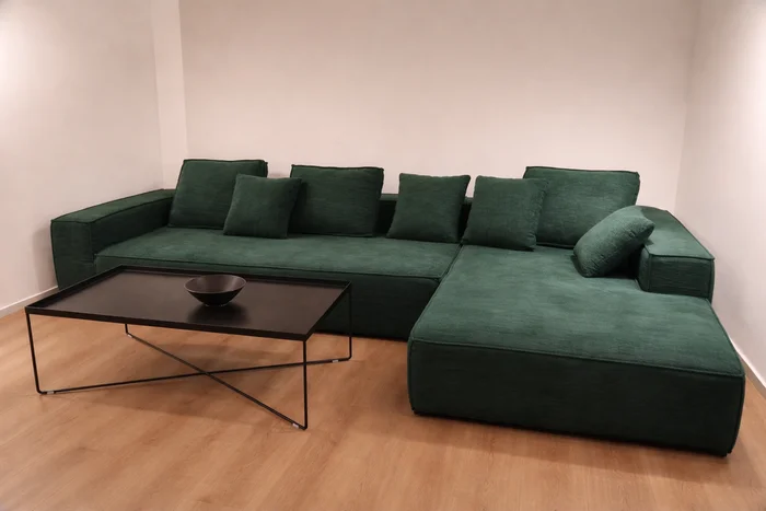Sofa esquinero pana - Butacas, banquetas y puffs, Uruguay | Simple Deco, vista 5