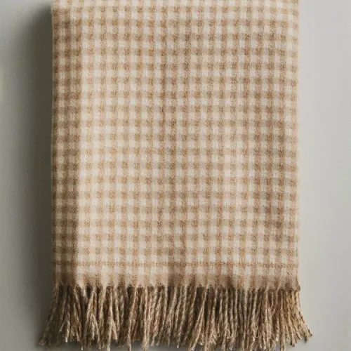 MANTA CUADROS FLECOS - Textiles, Uruguay | Zara Home