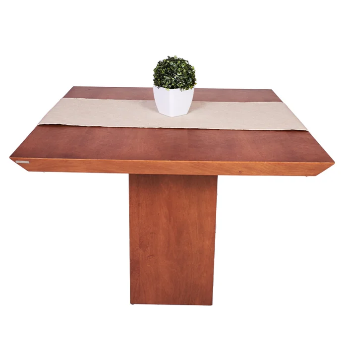 Mesa cuadrada de 1,30m — Serra Amoblamientos en Marrón - Mesas de comedor, Uruguay | Serra Amoblamientos, vista 3