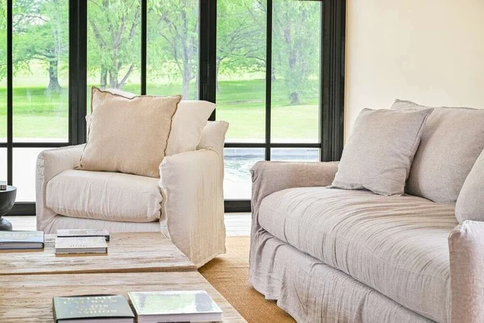 SILLON ALMA LINO GRIS CLARO - 2.30 MTS en Gris - Sillones y sofás, Uruguay | La Iberica, vista 13