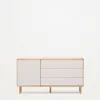 Aparador Anielle - 1 puerta y 3 cajones de madera maciza y chapa de fresno 150 x 78 cm en Off-white - Aparadores y recibidores, Uruguay | Kavehome, vista 8 de 10