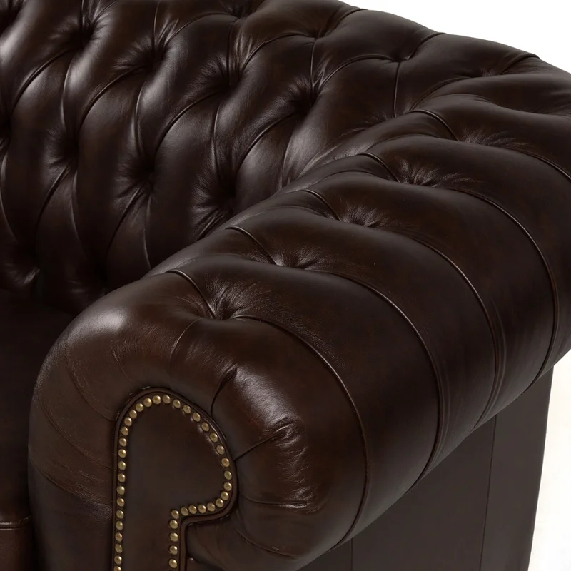 Sofá Chesterfield Novo - Cuero Advanced - 2 cuerpos - Havana - (Preventa) en Marrón - Sillones y sofás, Uruguay | Nyr, vista 5