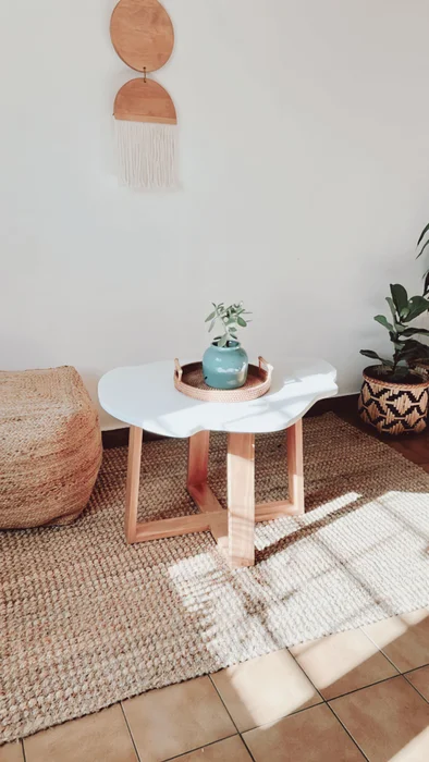 Mesa de centro irregular blanca en Blanco - Muebles, Uruguay | Decoramuss