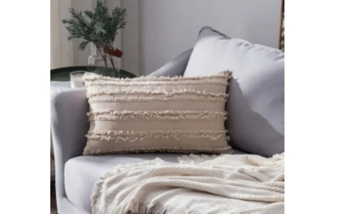 Almohadón con aplique Beige en Beige - Textiles, Uruguay | Finkel