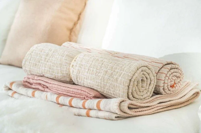 MANTA AUSTRIACA NORI RECYCLING - CREAM - 1.80 X 1.30 MTS en Blanco - Textiles, Uruguay | La Iberica, vista 6