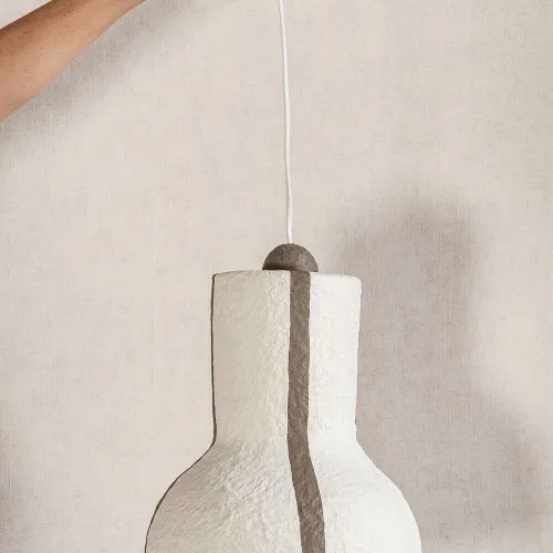 LAMPARA DE TECHO OLIVIA - PAPEL MACHE RAYAS - Lámparas colgantes, Uruguay | La Iberica