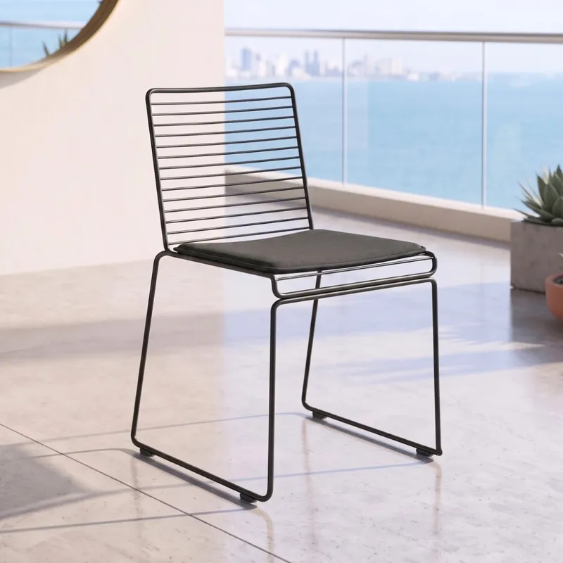 Silla De Exterior Metal con almohadón Apilable - Negro en Negro - Muebles para el exterior, Uruguay | Rústico Hogar