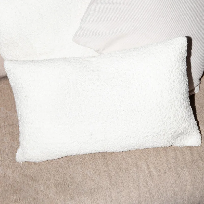Funda de almohadón Sherpa 30x50cm - blanco en Blanco - Textiles, Uruguay | Buho Store
