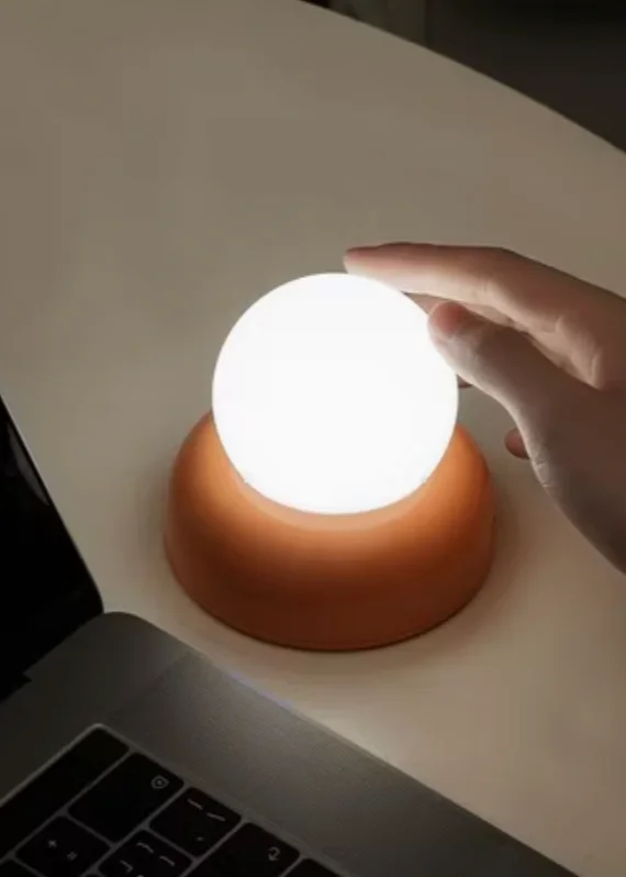 Lámpara Dottie en Naranja - Iluminación, Uruguay | CB Studio, vista 2