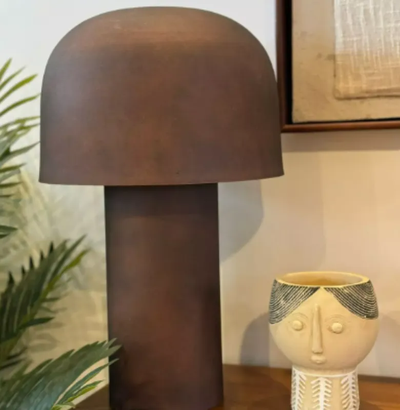 L. MESA CHAMPI H35 en Marrón - Lámparas de mesa, Uruguay | Masinfinito Casa