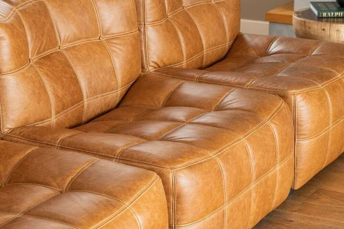 BUTACA COLUMBIA - CUERO ITALIANO CARAMELO en Marrón - Sillones y sofás, Uruguay | La Iberica, vista 35