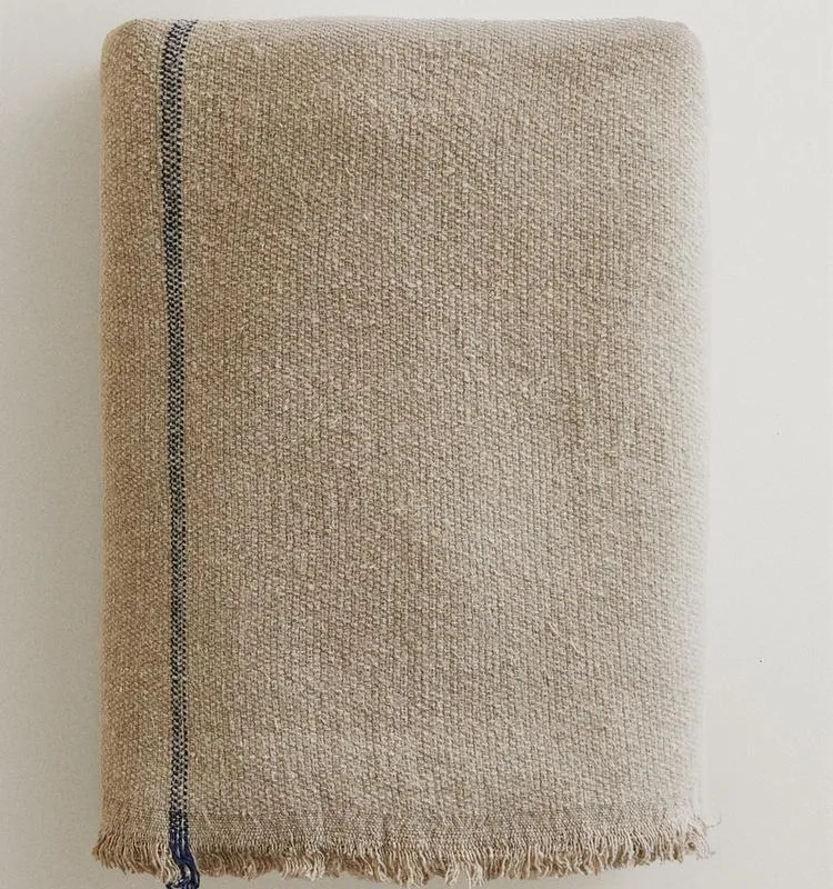 MANTA LINO RAYA en Multicolor - Textiles, Uruguay | Zara Home