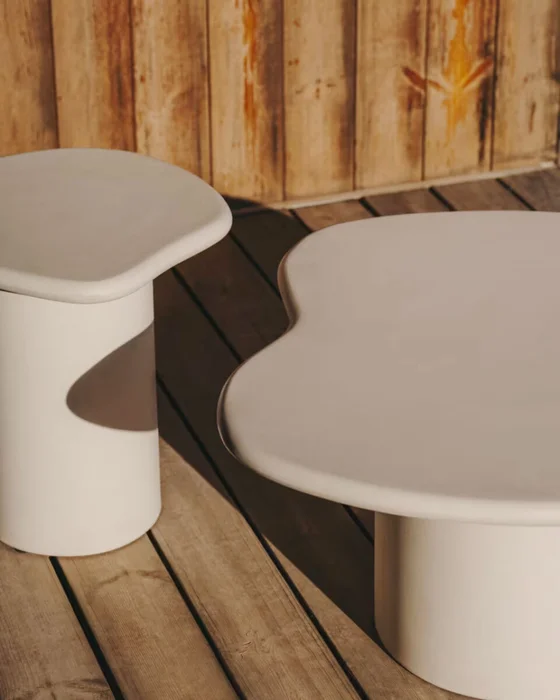 Mesa auxiliar Macarella - de cemento blanco 48 x 47 cm en Blanco - Mesas de arrimo, Uruguay | Kavehome, vista 2
