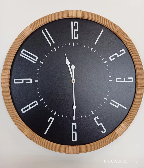 Reloj de pared negro y ratán - Decoración, Uruguay | Concetto Casa