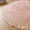 ALFOMBRA REDONDA POP 100CM ROSA LETRAS - Textiles, Uruguay | Decohogar, vista 2 de 2