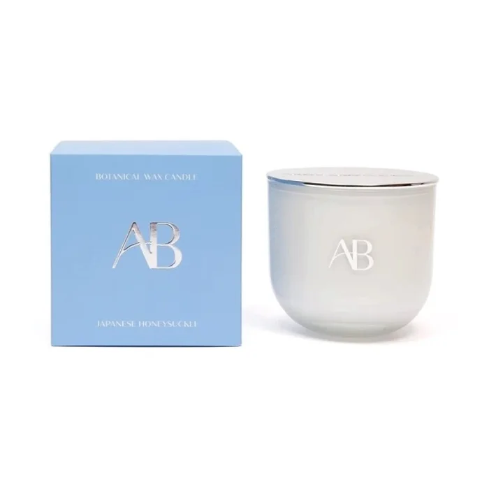 VELA AROMATIVA 340G JAPANESE HONEYSUCKLE CELESTE en Celeste - Velas y Portavelas, Uruguay | Koz