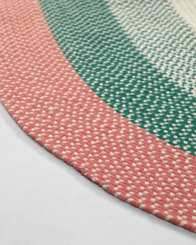 Alfombra exterior Dalila de PET verde 160 x 230 cm en Multicolor - Alfombras, Uruguay | Kavehome, vista 3
