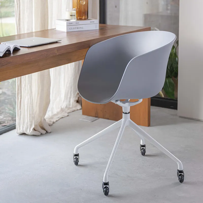 Silla de escritorio Amalia en Gris - Sillas, Uruguay | Walnut