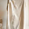 MANTA AUSTRIACA GREY AND NUDE - 2.00 X 1.40 MTS en Multicolor - Textiles, Uruguay | La Iberica, vista 2 de 4