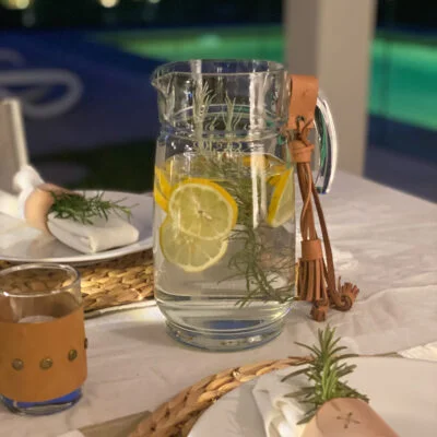 Jarra con flecos de cuero marrón - Decoración, Uruguay | Dreams On Time, vista 2