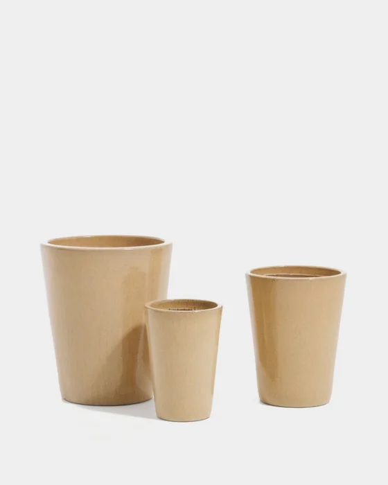 Set Rotja de 3 maceteros de terracota con acabado beige glaseado Ø 26 / 35 / 47 cm. en Beige - Muebles para el exterior, Uruguay | Kavehome