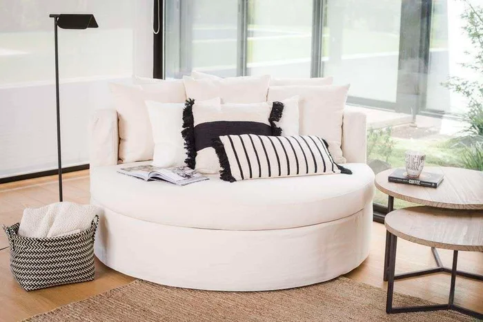 SILLON MANUELA REDONDO - 1.50 MTS en Blanco - Sillones y sofás, Uruguay | La Iberica