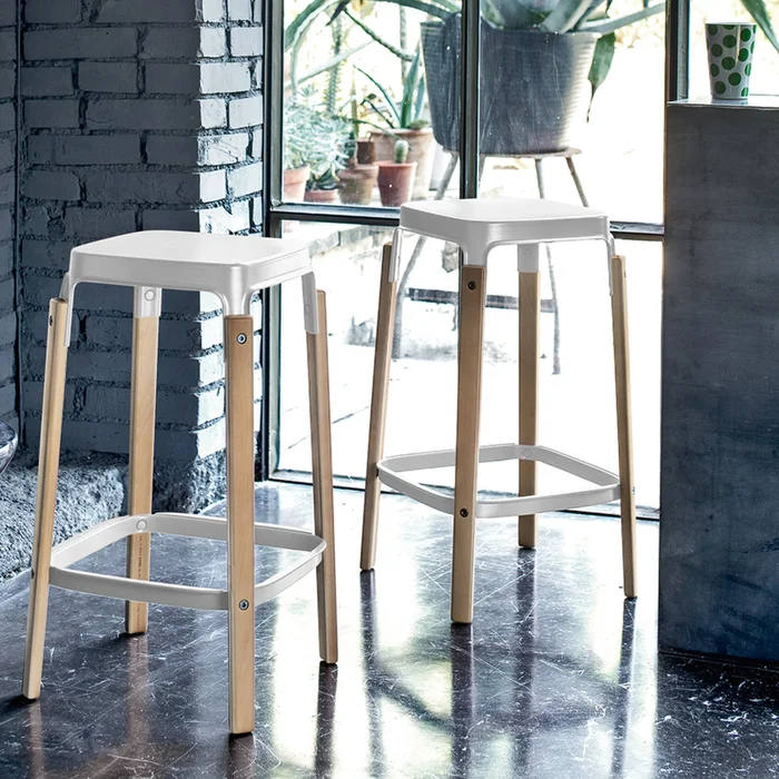 Banquetas Steel Wood en Madera natural - Butacas, banquetas y puffs, Uruguay | Mad for Modern, vista 2