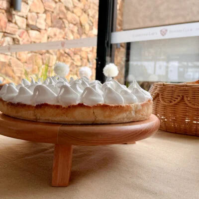 Banquito circular tres patas 30 cm (pie de torta) - Decoración, Uruguay | Dreams On Time, vista 4