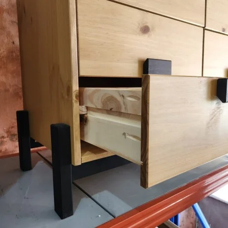 Ropero 2 puertas 2 cajones Linea Alla en Amarillo - Roperos y placares, Uruguay | La Cueva Muebles, vista 12