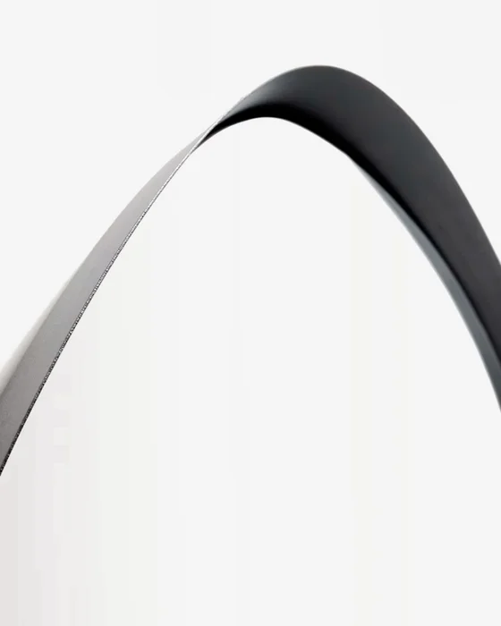 Espejo Tebel de metal negro - 85 x 93,5 cm en Negro - Espejos, Uruguay | Kavehome, vista 3