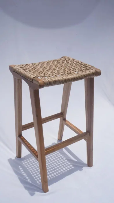 Banqueta loom en Madera natural - Butacas, banquetas y puffs, Uruguay | FMB