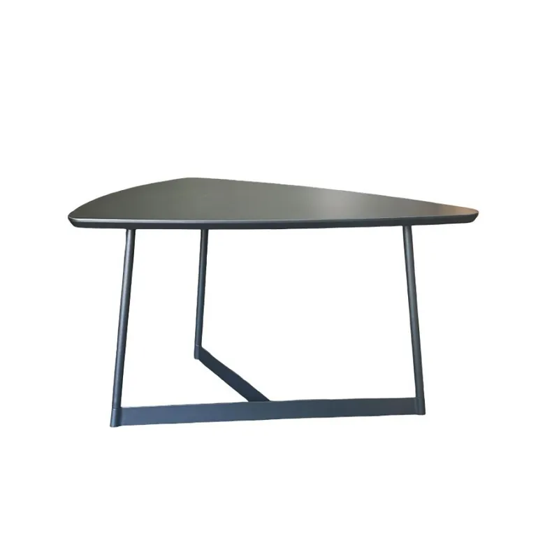 MESA CENTRO TRIANGULAR - PRODUCTO CON DETALLES - en Gris - Mesas de living, Uruguay | Champagne Home