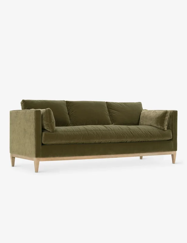Sofá con zócalo tapizado Cucurella en Verde - Sillones y sofás, Uruguay | Pieza Clave, vista 7