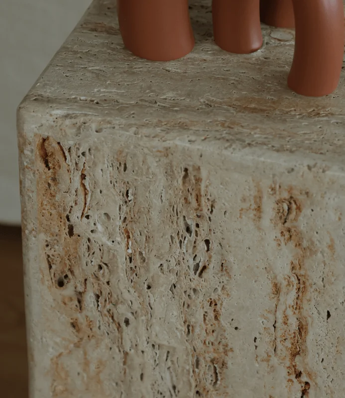 BANCO CESAR TRAVERTINO en Beige - Butacas, banquetas y puffs, Uruguay | Masinfinito Casa, vista 3
