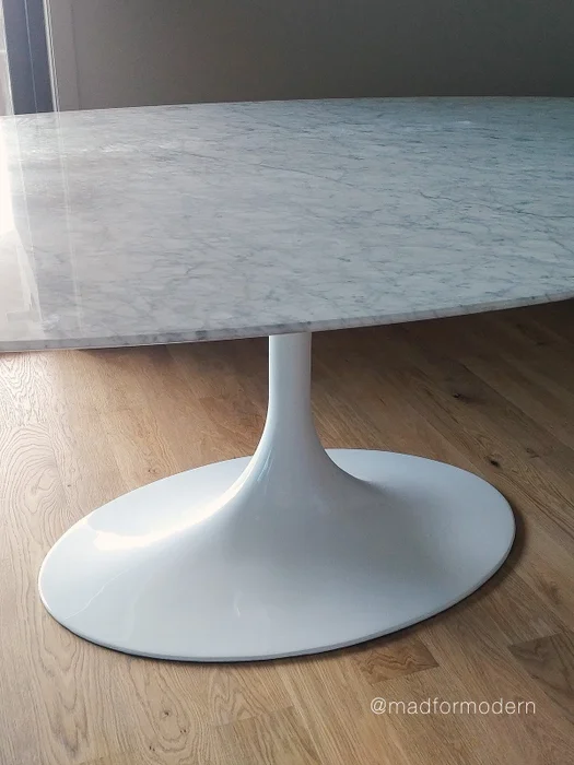 Tulip comedor oval | Eero Saarinen en Negro - Mesas de comedor, Uruguay | Mad for Modern, vista 7