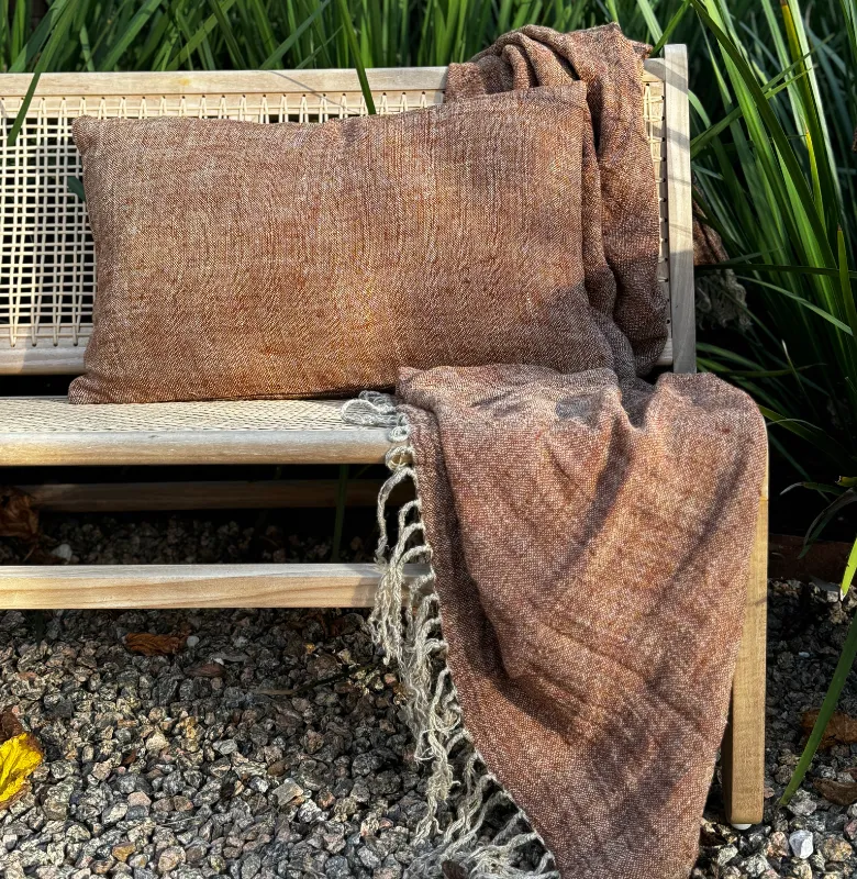 ALMOHADON RUSTICO LISO NATURAL en Rojo - Textiles, Uruguay | Masinfinito Casa
