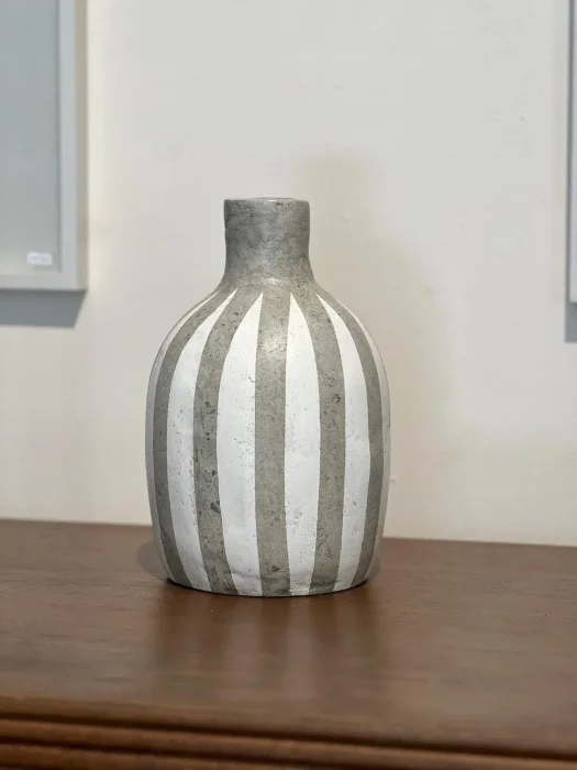 Botella rayas gris en Multicolor - Jarrones, Uruguay | FMB