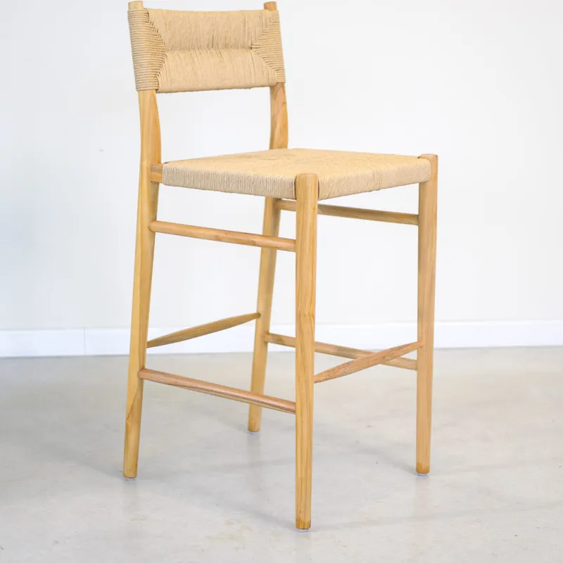 Banqueta en madera teca y fibra de loom en Madera natural - Butacas, banquetas y puffs, Uruguay | Entrecasa