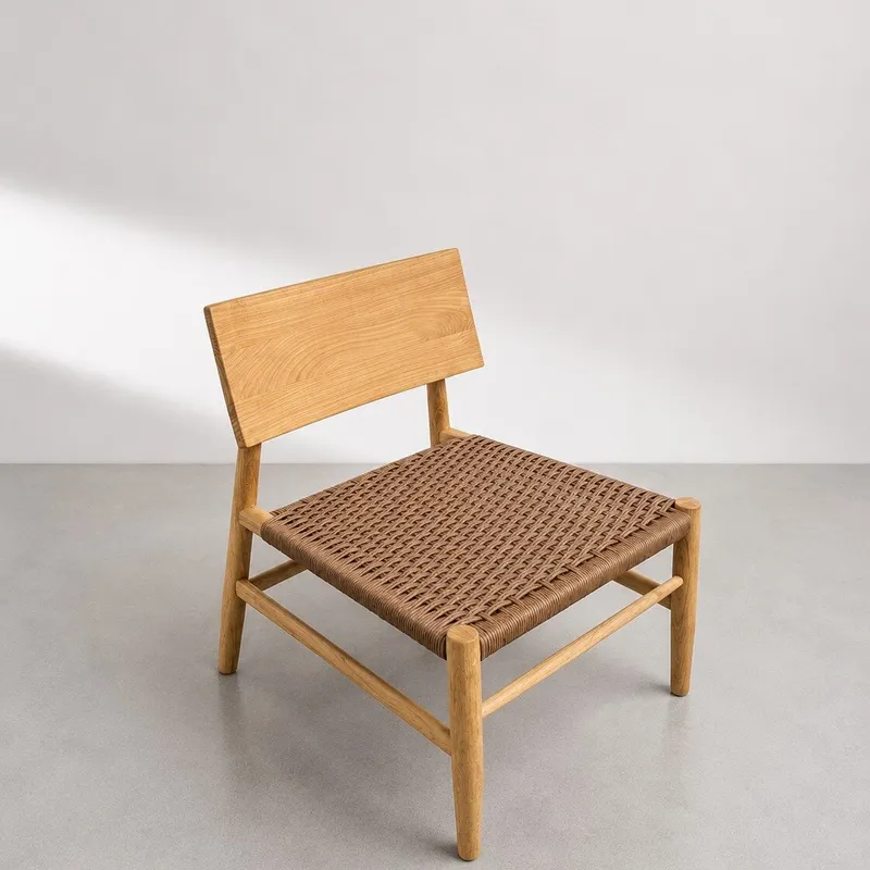 Butaca en madera teca y fibra loom en Madera natural - Butacas, banquetas y puffs, Uruguay | Entrecasa