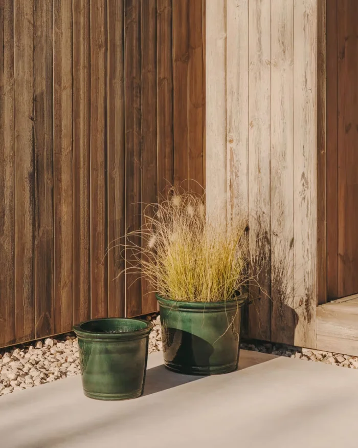 Set Presili de 2 maceteros de cerámica con acabado verde glaseado Ø 37 / 47 cm en Verde - Muebles para el exterior, Uruguay | Kavehome, vista 2