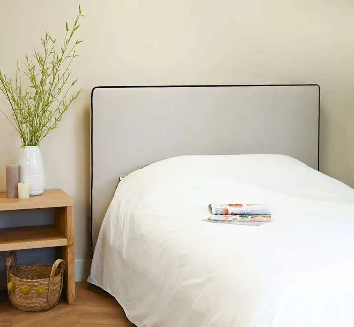 Respaldo tapizado con vivos fuelle en Multicolor - Dormitorio, Uruguay | Pieza Clave, vista 7