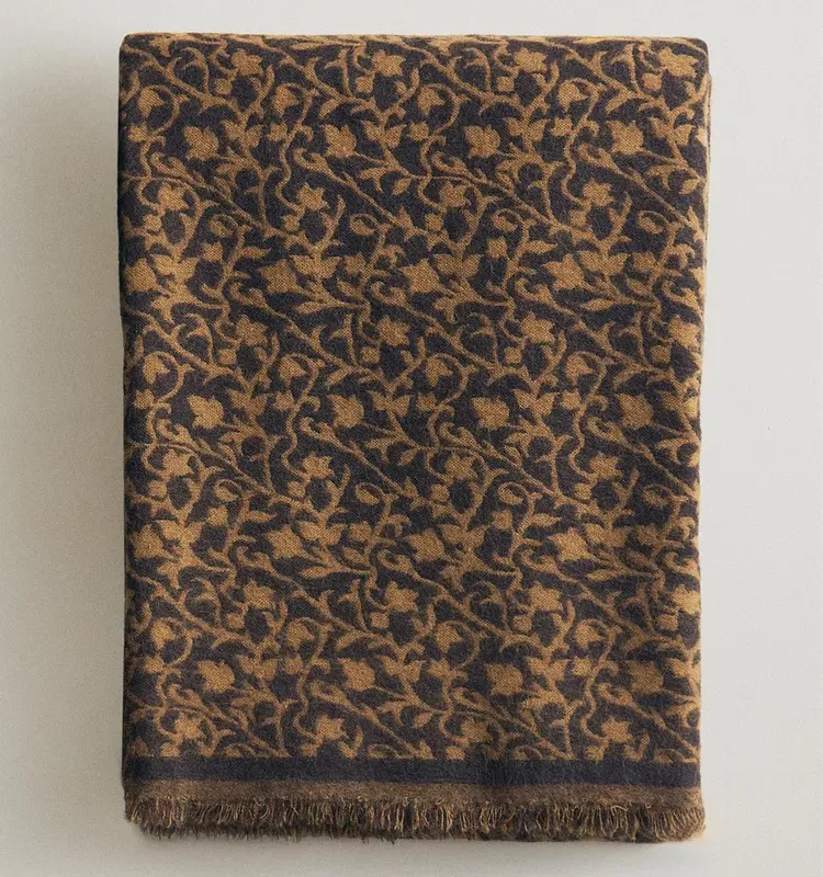 MANTA LANA FLORES - Textiles, Uruguay | Zara Home