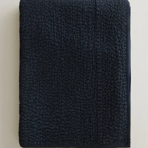 MANTA ALGODÓN KHANTA en Negro - Textiles, Uruguay | Zara Home