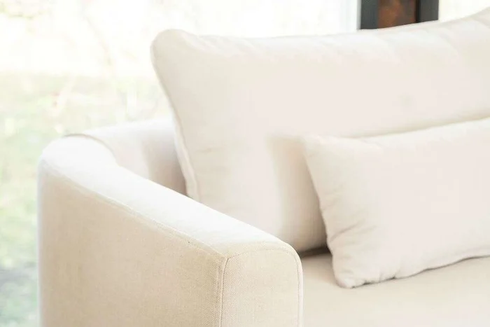 SILLON GINEBRA CURVO - LINO ANTIMANCHAS en Blanco - Sillones y sofás, Uruguay | La Iberica, vista 6