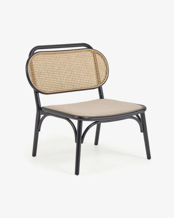 Butaca Doriane madera maciza - olmo acabado lacado negro y asiento de tela en Negro - Butacas, banquetas y puffs, Uruguay | Kavehome