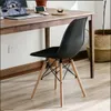 SILLA EAMES COMEDOR CON BASE EN MADERA NEGRA - Sillas, Uruguay | Decohogar, vista 2 de 2