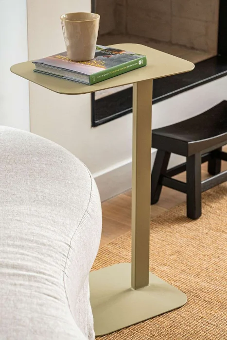 MESA AUXILIAR HIERRO - CALIZA en Beige - Mesas de living, Uruguay | La Iberica